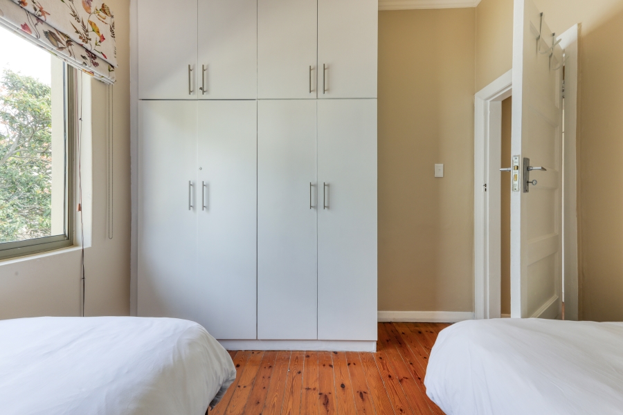 To Let 2 Bedroom Property for Rent in Green Point Western Cape